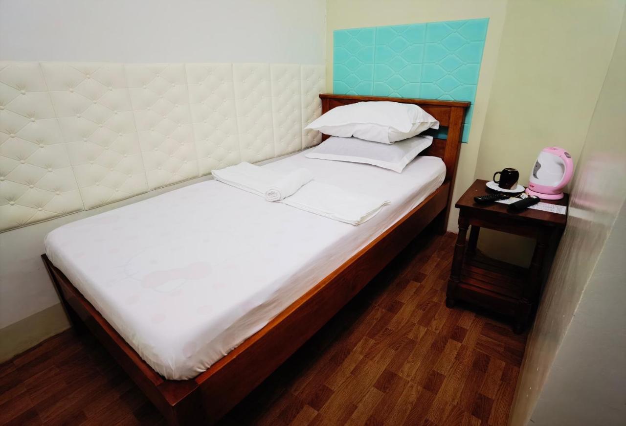 Reddoorz At D128 Lodge Cagayan Valley 土格加劳 外观 照片