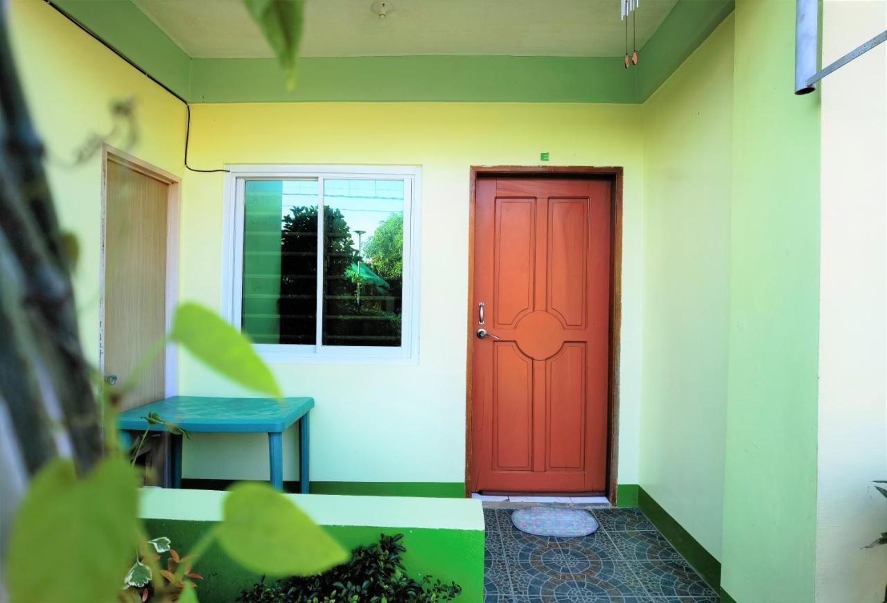 Reddoorz At D128 Lodge Cagayan Valley 土格加劳 外观 照片